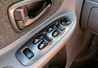 Подержанный автомобиль Hyundai Accent Sedan 2011 года (12 фото)