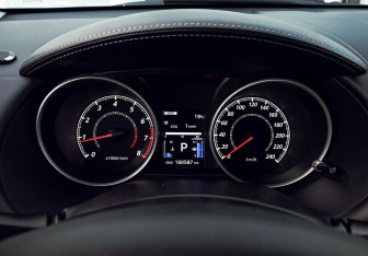 Подержанный автомобиль Mitsubishi Outlander 2012 года (11 фото)