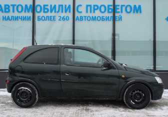 Подержанный автомобиль Opel Corsa 2000 года (6 фото)