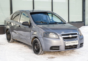 Подержанный автомобиль Chevrolet Aveo Sedan 2008 года (7 фото)