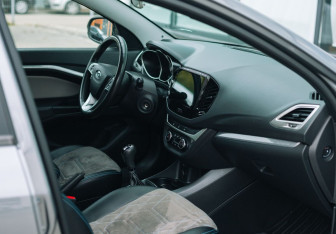 Подержанный автомобиль LADA (ВАЗ) Vesta Wagon 2019 года (11 фото)