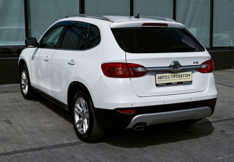 Подержанный автомобиль Brilliance V5 2014 года (3 фото)