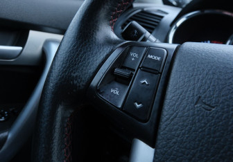 Подержанный автомобиль Kia Sorento 2012 года (13 фото)