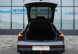 Подержанный автомобиль Changan UNI-V 2023 года (20 фото)