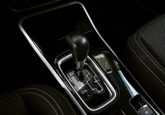 Подержанный автомобиль Mitsubishi Outlander 2019 года (10 фото)