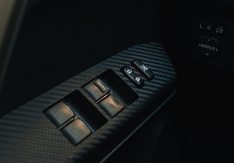 Подержанный автомобиль Toyota RAV4 2014 года (13 фото)