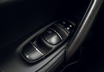 Подержанный автомобиль Nissan Qashqai 2016 года (12 фото)
