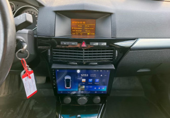 Подержанный автомобиль Opel Astra Hatchback 2008 года (13 фото)