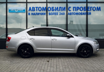 Подержанный автомобиль Skoda Octavia Liftback 2017 года (6 фото)