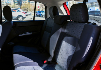Подержанный автомобиль Hyundai Getz 2005 года (15 фото)