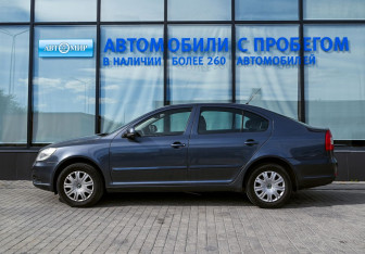 Подержанный автомобиль Skoda Octavia Liftback 2010 года (2 фото)