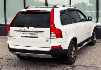 Подержанный автомобиль Volvo XC90 2011 года (5 фото)