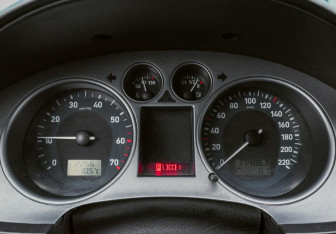 Подержанный автомобиль SEAT Ibiza Hatchback 2007 года (17 фото)