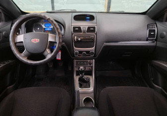 Подержанный автомобиль Geely Emgrand EC7 Sedan 2013 года (10 фото)