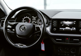 Подержанный автомобиль Skoda Rapid Liftback 2020 года (11 фото)