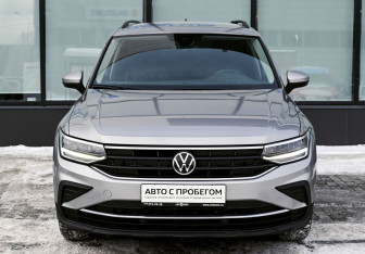 Подержанный автомобиль Volkswagen Tiguan 2021 года (8 фото)