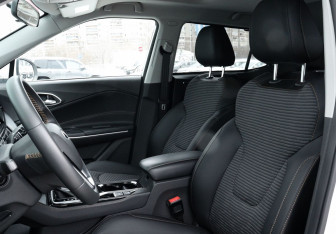 Новый Москвич 3 2023 (16 фото)