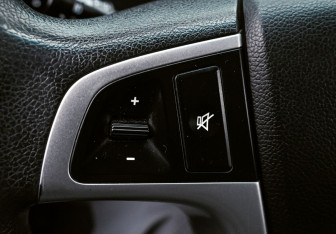 Подержанный автомобиль Hyundai Solaris Hatchback 2011 года (13 фото)