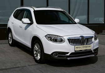 Подержанный автомобиль Brilliance V5 2014 года (7 фото)