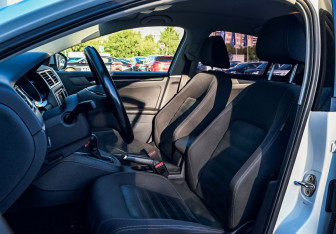 Подержанный автомобиль Volkswagen Jetta Sedan 2014 года (16 фото)