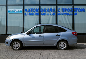 Подержанный автомобиль LADA (ВАЗ) Granta Liftback 2017 года (2 фото)