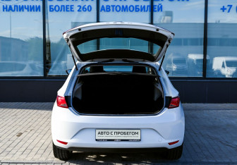 Подержанный автомобиль SEAT Leon Hatchback 2013 года (18 фото)