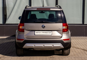 Подержанный автомобиль Skoda Yeti 2016 года (4 фото)