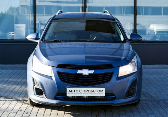 Подержанный автомобиль Chevrolet Cruze Wagon 2014 года (8 фото)