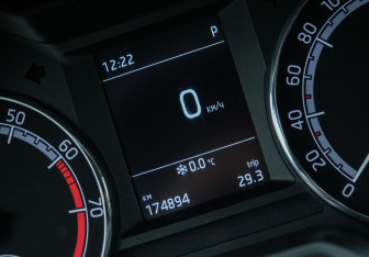 Подержанный автомобиль Skoda Octavia Liftback 2020 года (16 фото)