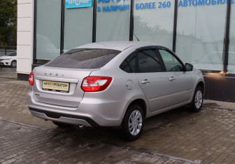 Подержанный автомобиль LADA (ВАЗ) Granta Liftback 2023 года (5 фото)