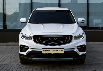 Подержанный автомобиль Geely Atlas Pro 2022 года (8 фото)