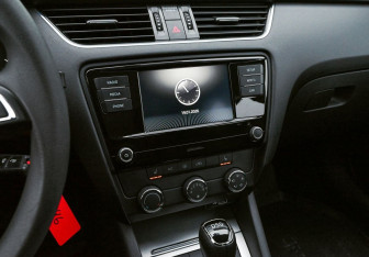 Подержанный автомобиль Skoda Octavia Liftback 2018 года (13 фото)