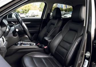 Подержанный автомобиль Mazda CX-5 2018 года (16 фото)