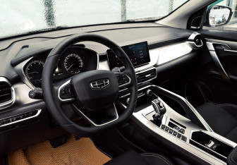 Подержанный автомобиль Geely Coolray 2020 года (15 фото)