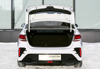 Подержанный автомобиль Kia Rio Sedan 2022 года (20 фото)