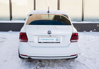 Подержанный автомобиль Volkswagen Polo Sedan 2019 года (4 фото)