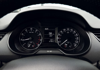 Подержанный автомобиль Skoda Octavia Liftback 2017 года (9 фото)