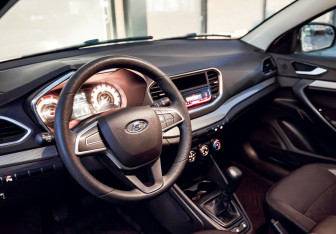 Подержанный автомобиль LADA (ВАЗ) Vesta Sedan 2023 года (14 фото)