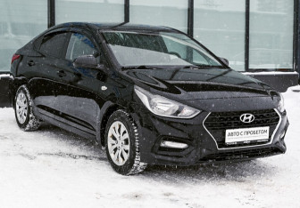 Подержанный автомобиль Hyundai Solaris Sedan 2018 года (7 фото)