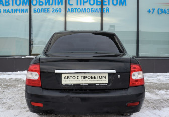 Подержанный автомобиль LADA (ВАЗ) Priora Sedan 2010 года (4 фото)