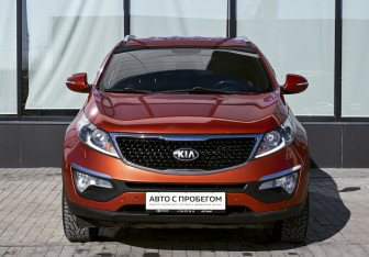 Подержанный автомобиль Kia Sportage 2014 года (8 фото)