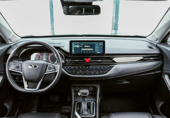 Подержанный автомобиль Москвич 3 2024 года (12 фото)