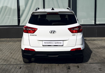 Подержанный автомобиль Hyundai Creta 2019 года (4 фото)