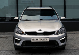 Подержанный автомобиль Kia Rio Hatchback 2019 года (5 фото)