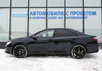 Подержанный автомобиль Toyota Camry Sedan 2012 года (2 фото)