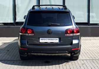 Подержанный автомобиль Volkswagen Touareg 2007 года (4 фото)