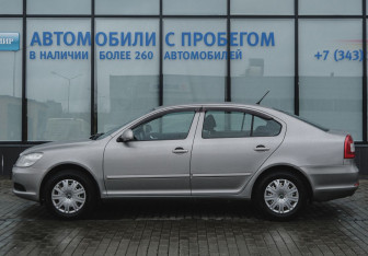 Подержанный автомобиль Skoda Octavia Liftback 2013 года (2 фото)