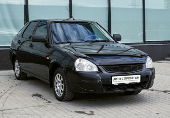 Подержанный автомобиль LADA (ВАЗ) Priora Hatchback 2013 года (7 фото)