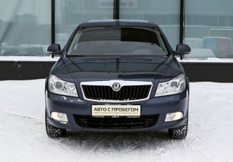 Подержанный автомобиль Skoda Octavia Liftback 2012 года (8 фото)