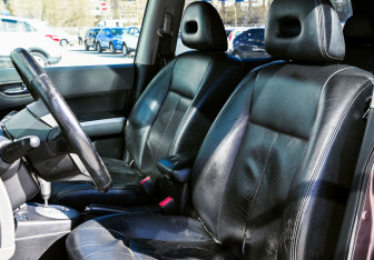 Подержанный автомобиль Nissan X-Trail 2008 года (16 фото)